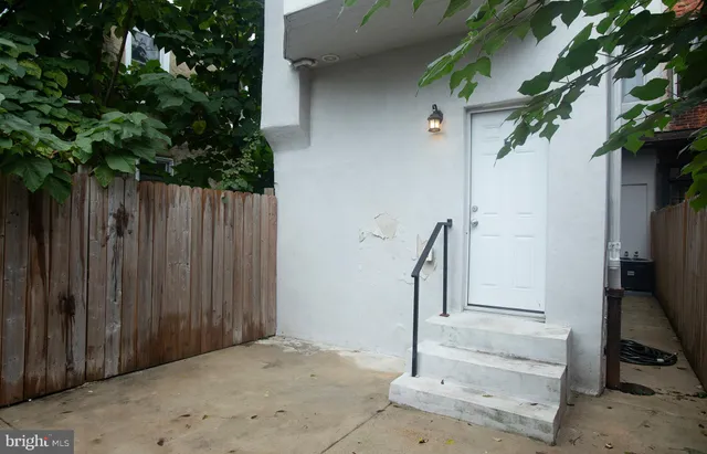 a view of a entryway of the house