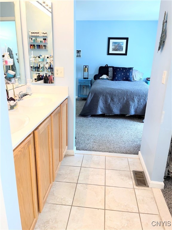 5547 Rockhampton Path Clay, NY 13041 - Photo 15 of 26