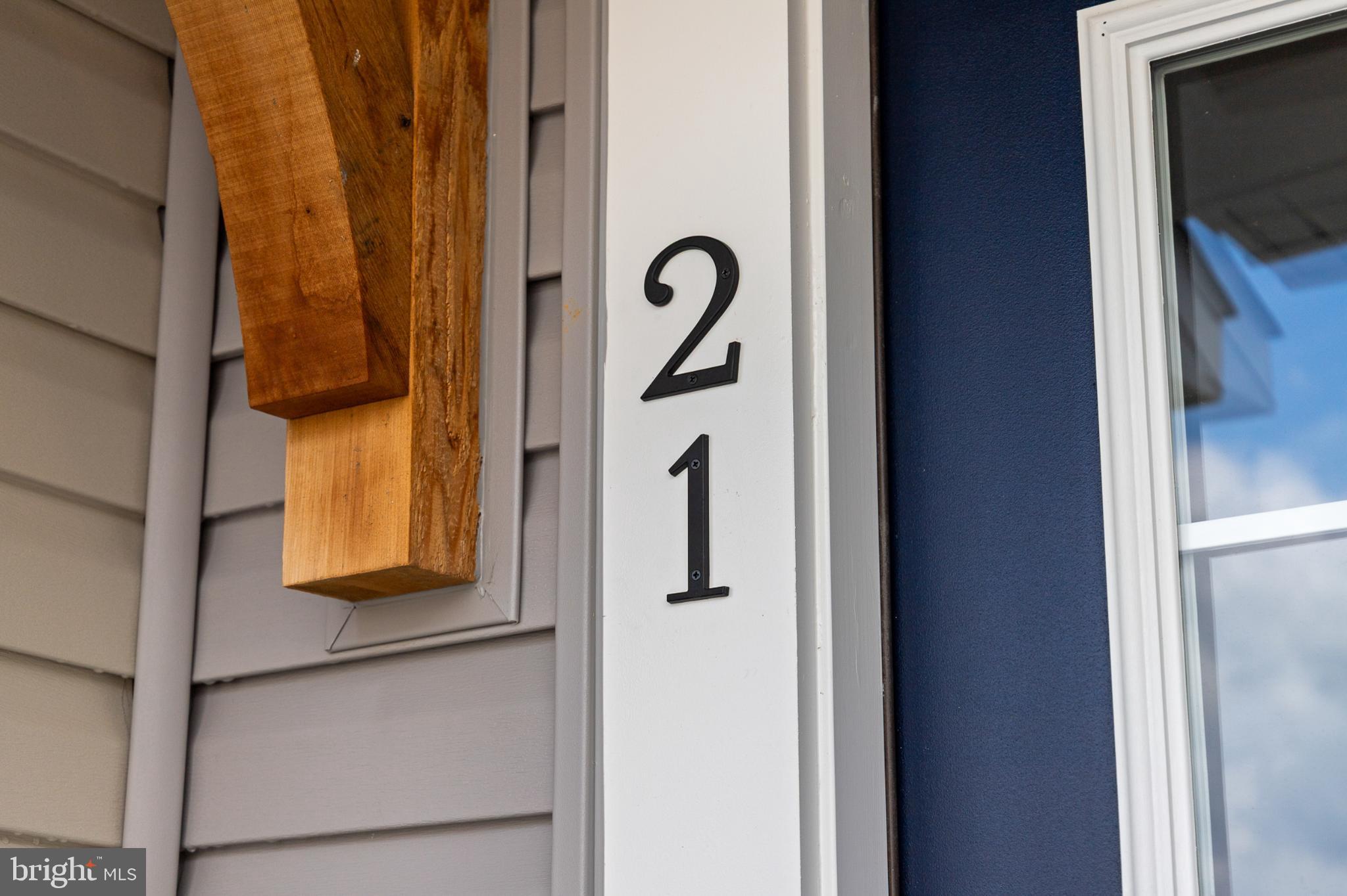 21 Lyriq Court Inwood, WV 25428 - Photo 8 of 40 a picture of a bathroom