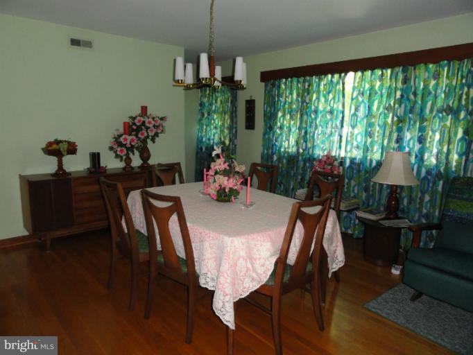 17112 Lappans Road Hagerstown, MD 21740 - Photo 2 of 30 Dining Room
