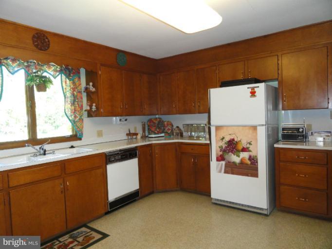 17112 Lappans Road Hagerstown, MD 21740 - Photo 12 of 30 Kitchen