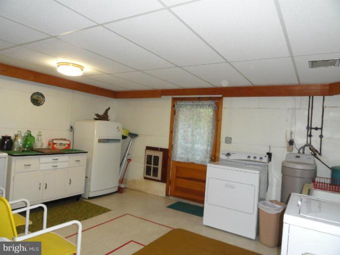 17112 Lappans Road Hagerstown, MD 21740 - Photo 3 of 30 Basement Kitchen 2