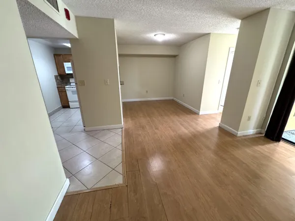 $2,100 | 11780 Southwest 18th Street, Unit 3182, Miami, FL 33175