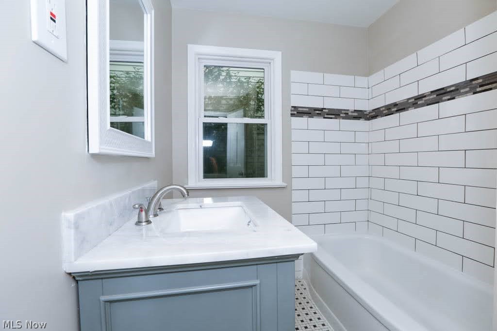4812 Anderson Road Cleveland, OH 44124 - Photo 14 of 34