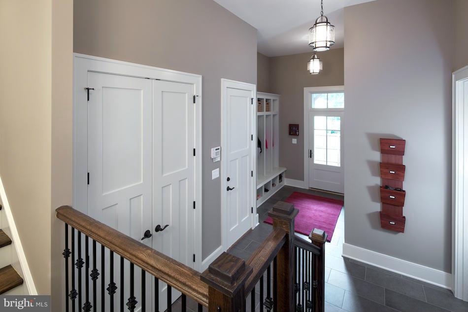 831 Ninovan Road Southeast Vienna, VA 22180 - Photo 21 of 27 Interior (General)