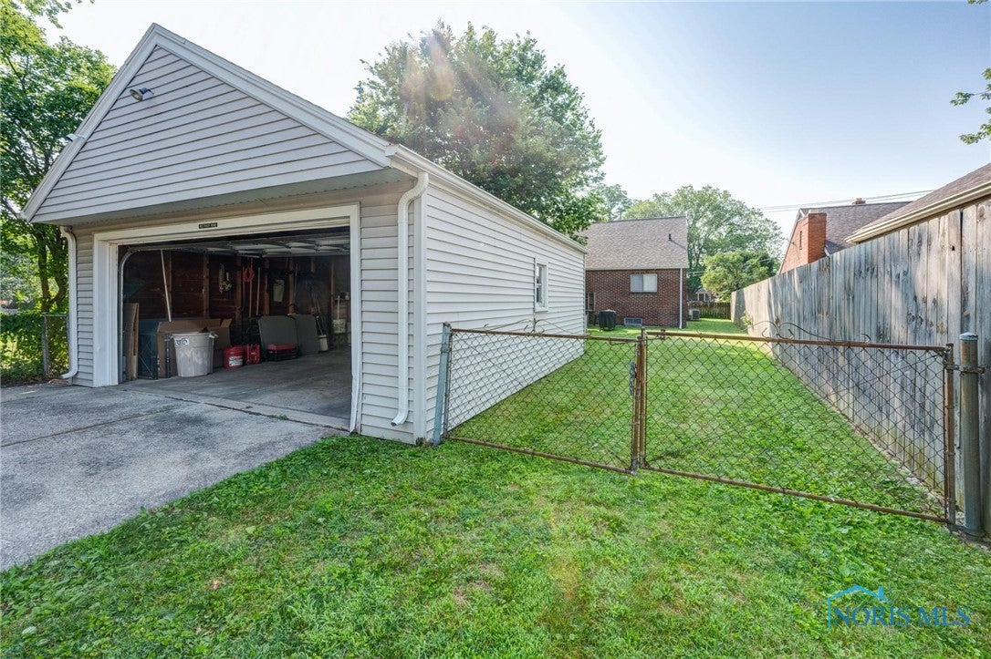 815 River Road Maumee, OH 43537 - Photo 22 of 27 OFF HIGH STRTEET