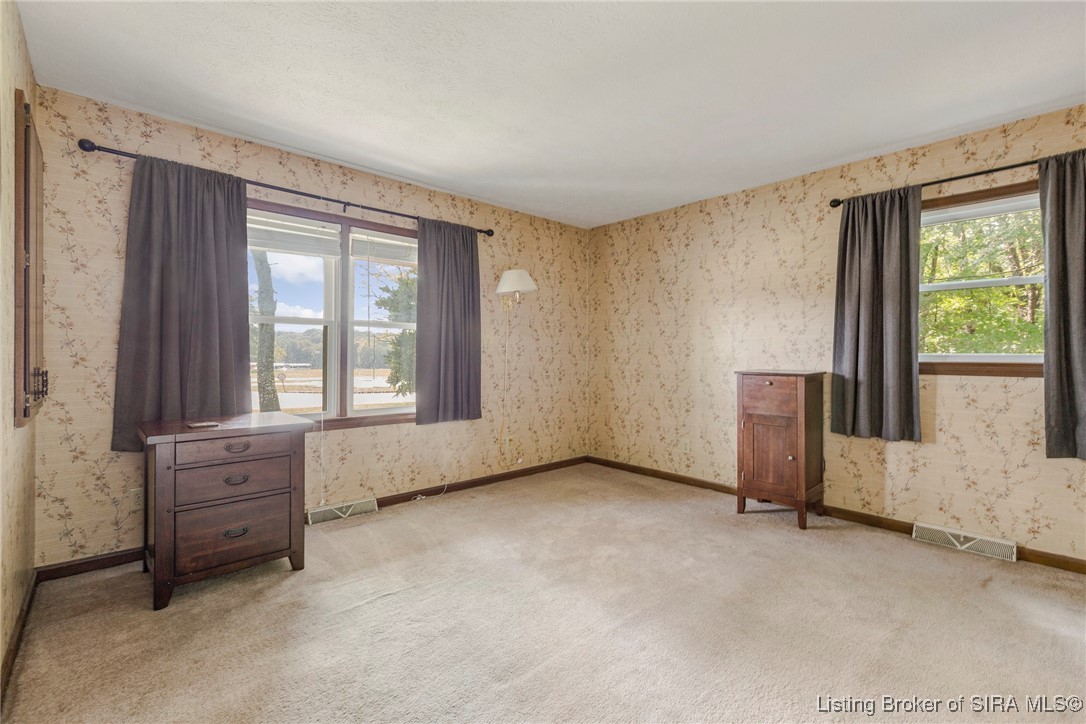 6644 Old Vincennes Road Floyds Knobs, IN 47119 - Photo 13 of 33