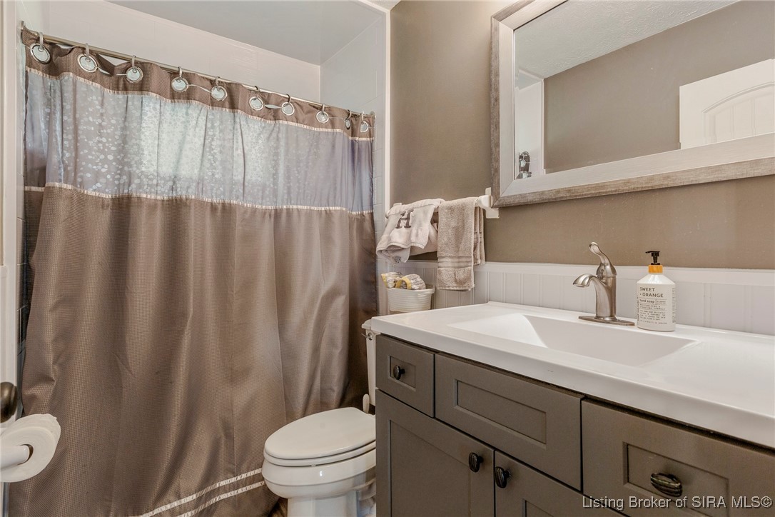 6644 Old Vincennes Road Floyds Knobs, IN 47119 - Photo 15 of 33