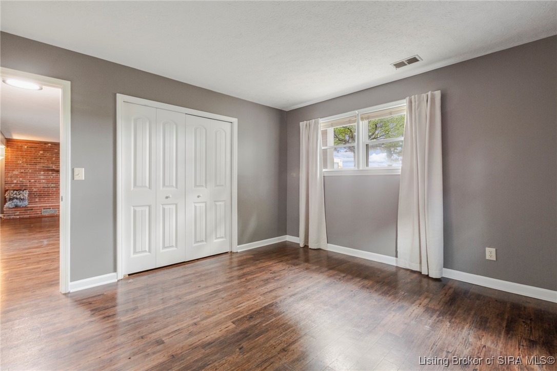 6644 Old Vincennes Road Floyds Knobs, IN 47119 - Photo 17 of 33