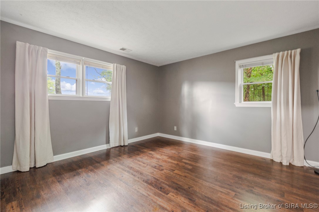 6644 Old Vincennes Road Floyds Knobs, IN 47119 - Photo 19 of 33