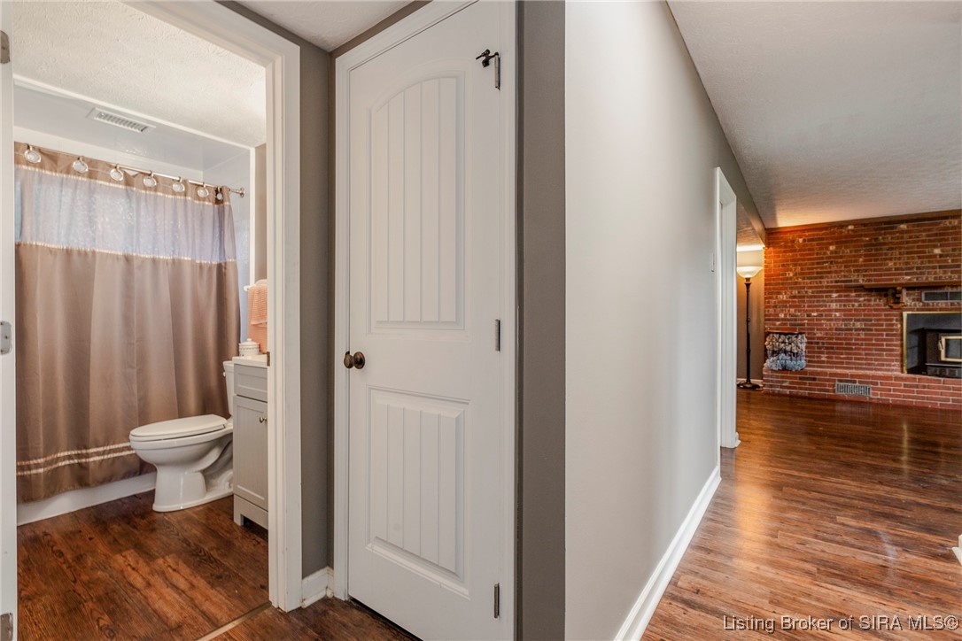 6644 Old Vincennes Road Floyds Knobs, IN 47119 - Photo 20 of 33