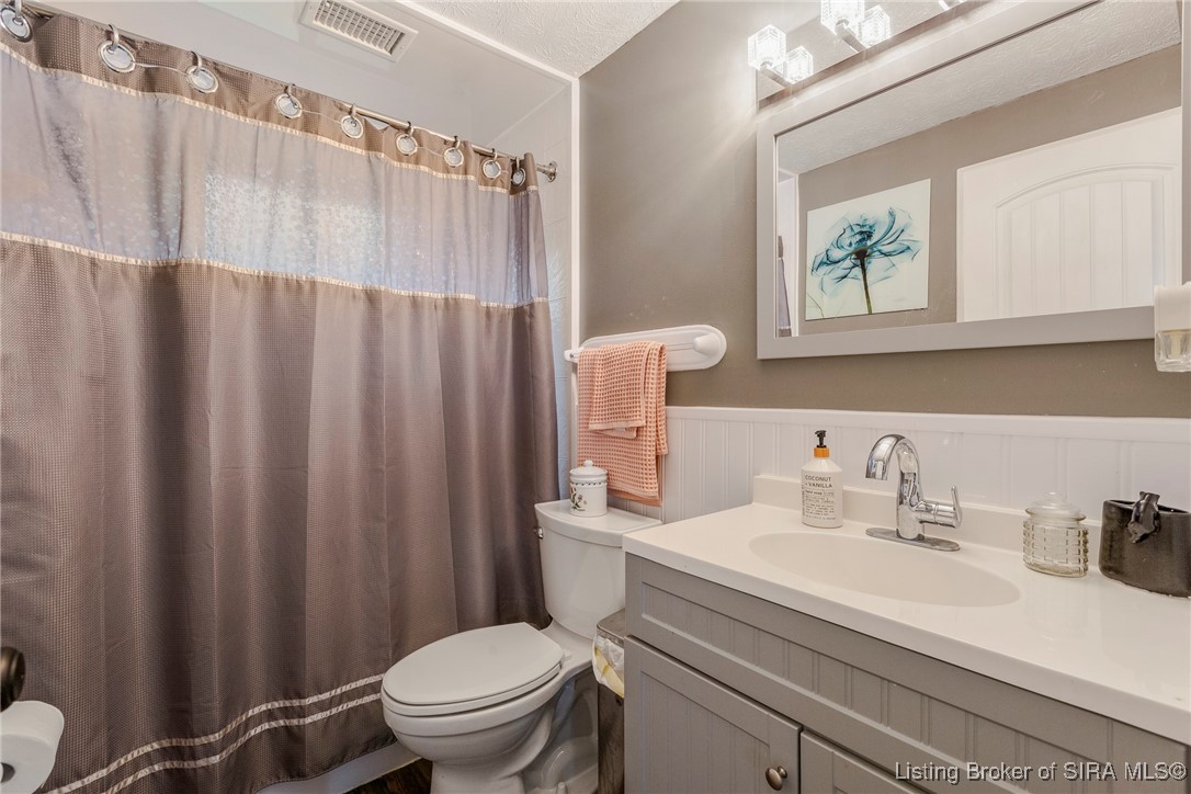 6644 Old Vincennes Road Floyds Knobs, IN 47119 - Photo 21 of 33