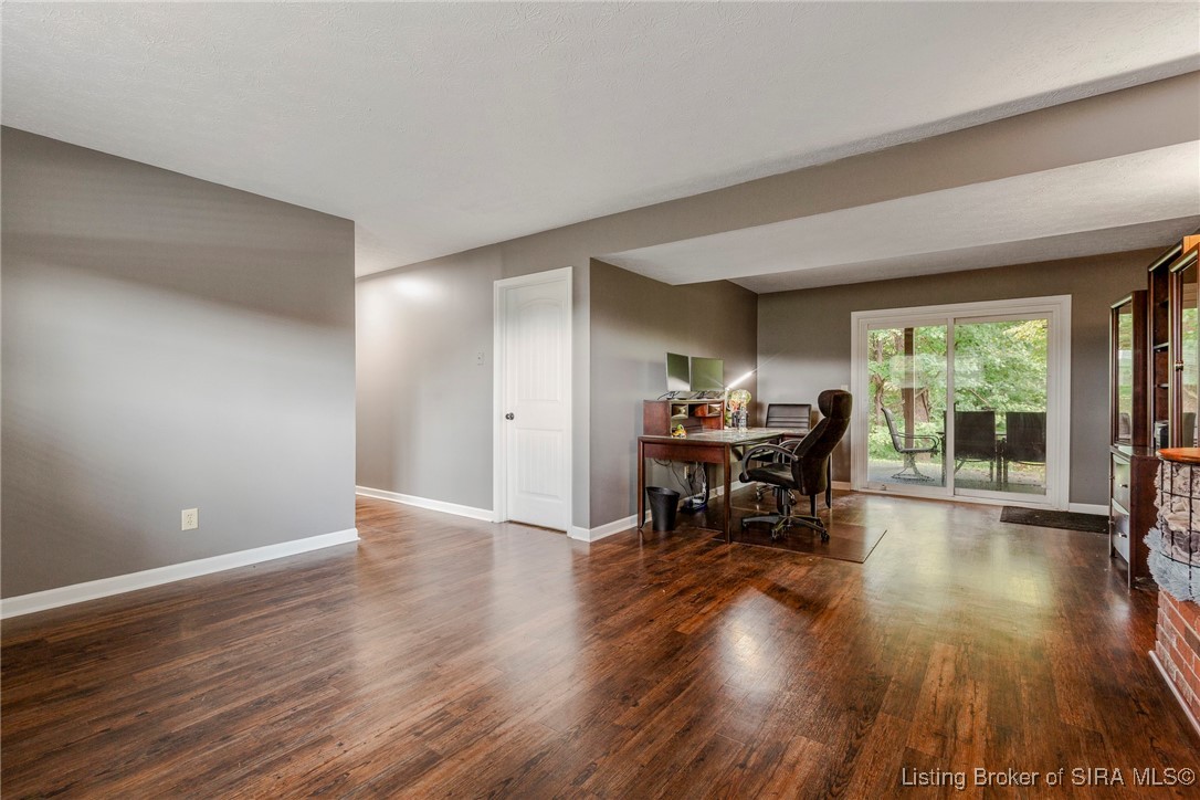 6644 Old Vincennes Road Floyds Knobs, IN 47119 - Photo 25 of 33