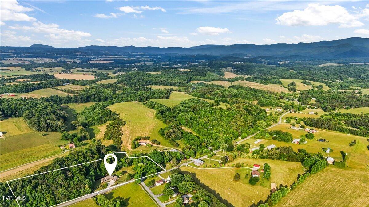 375 Middle Creek Road Afton, TN 37616 - Photo 83 of 119 83-DJI_20260520184518_0262_D