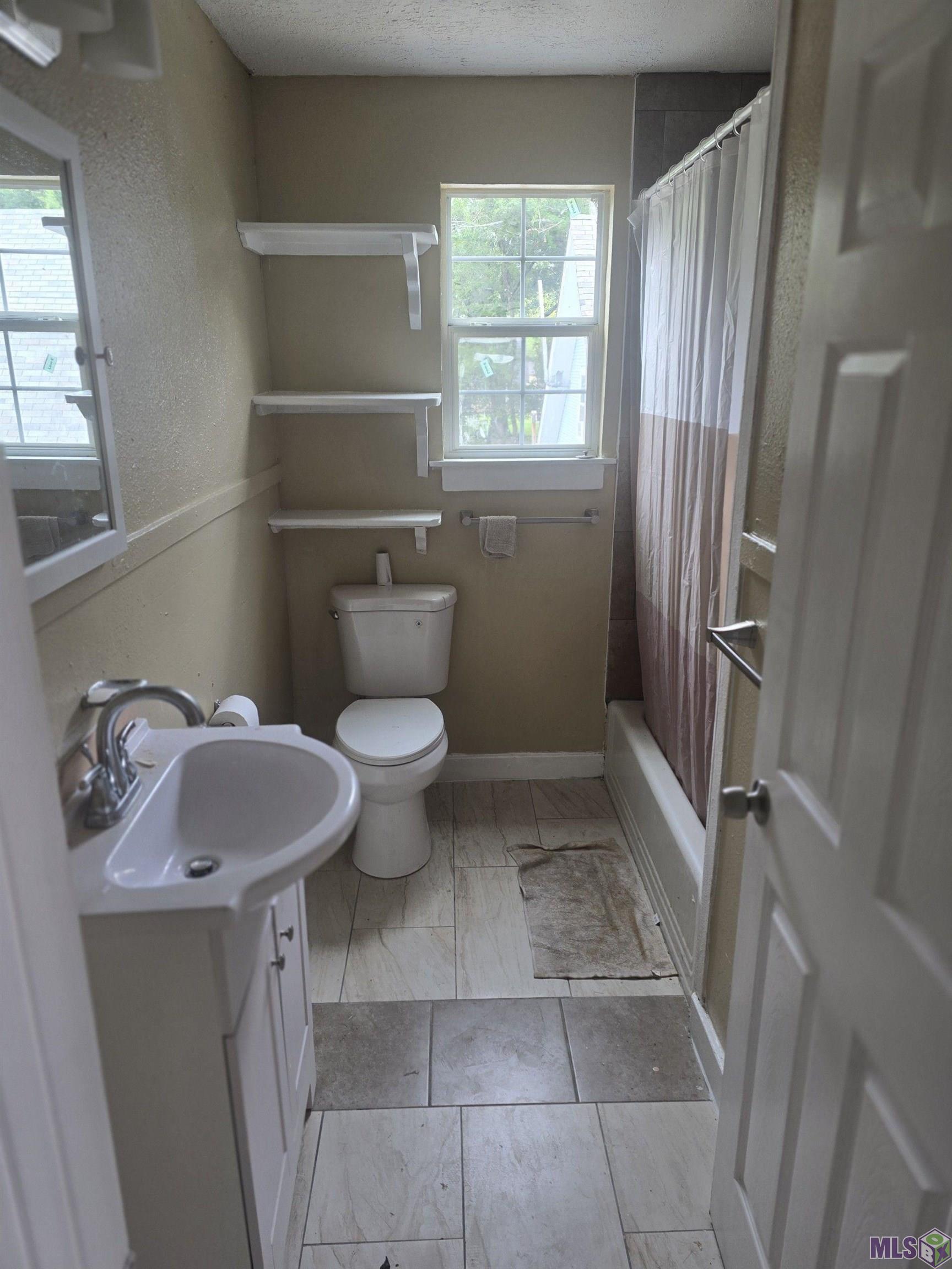3131 Dayton Street, Unit B Baton Rouge, LA 70805 - Photo 5 of 11