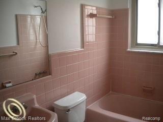 928 North Adams Road, Unit 1 Birmingham, MI 48009 - Photo 5 of 9 5.jpg