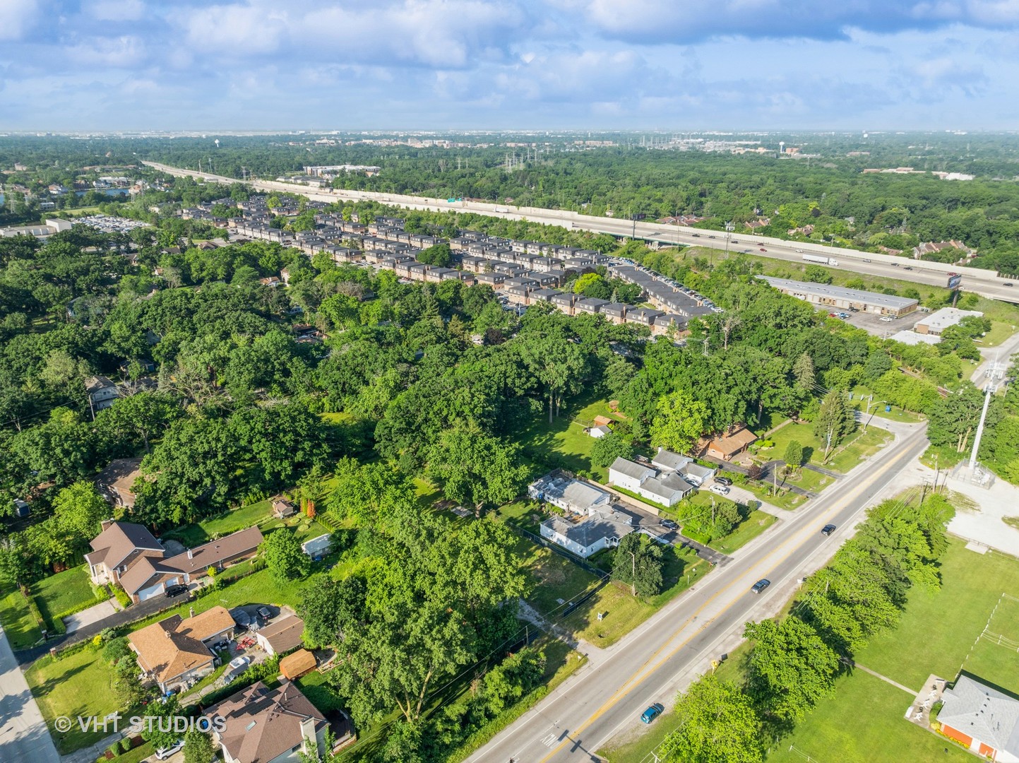 9517 West Central Road Des Plaines, IL 60016 - Photo 9 of 23