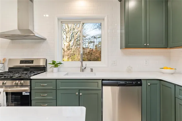 $279,900 | 154 Westside Drive, Gates, NY 14624