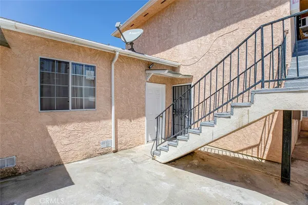 $1,495 | 14319 Tiara Street, Unit 2, Van Nuys, CA 91401