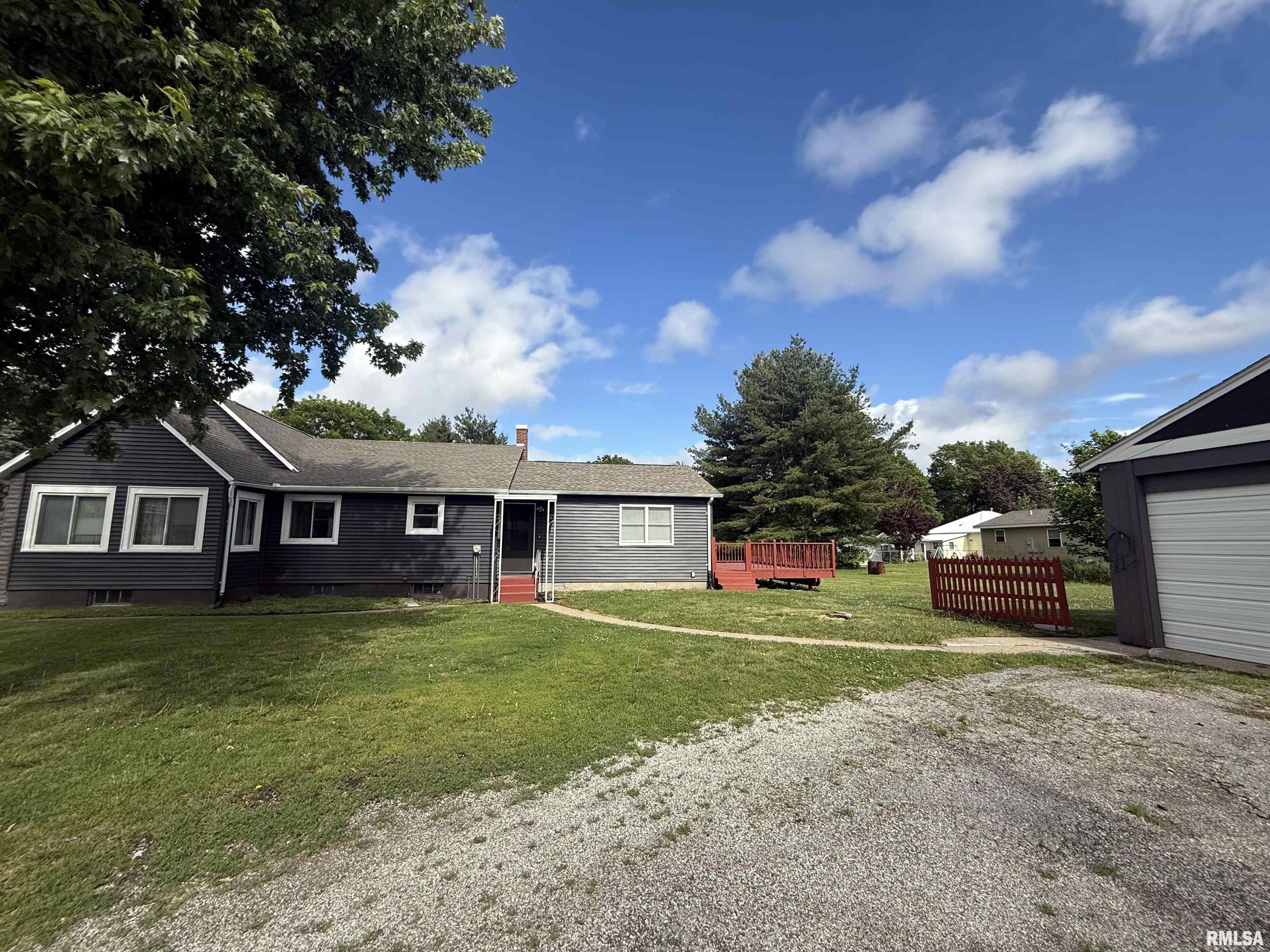 130 East Maple Street Roseville, IL 61473 - Photo 34 of 41