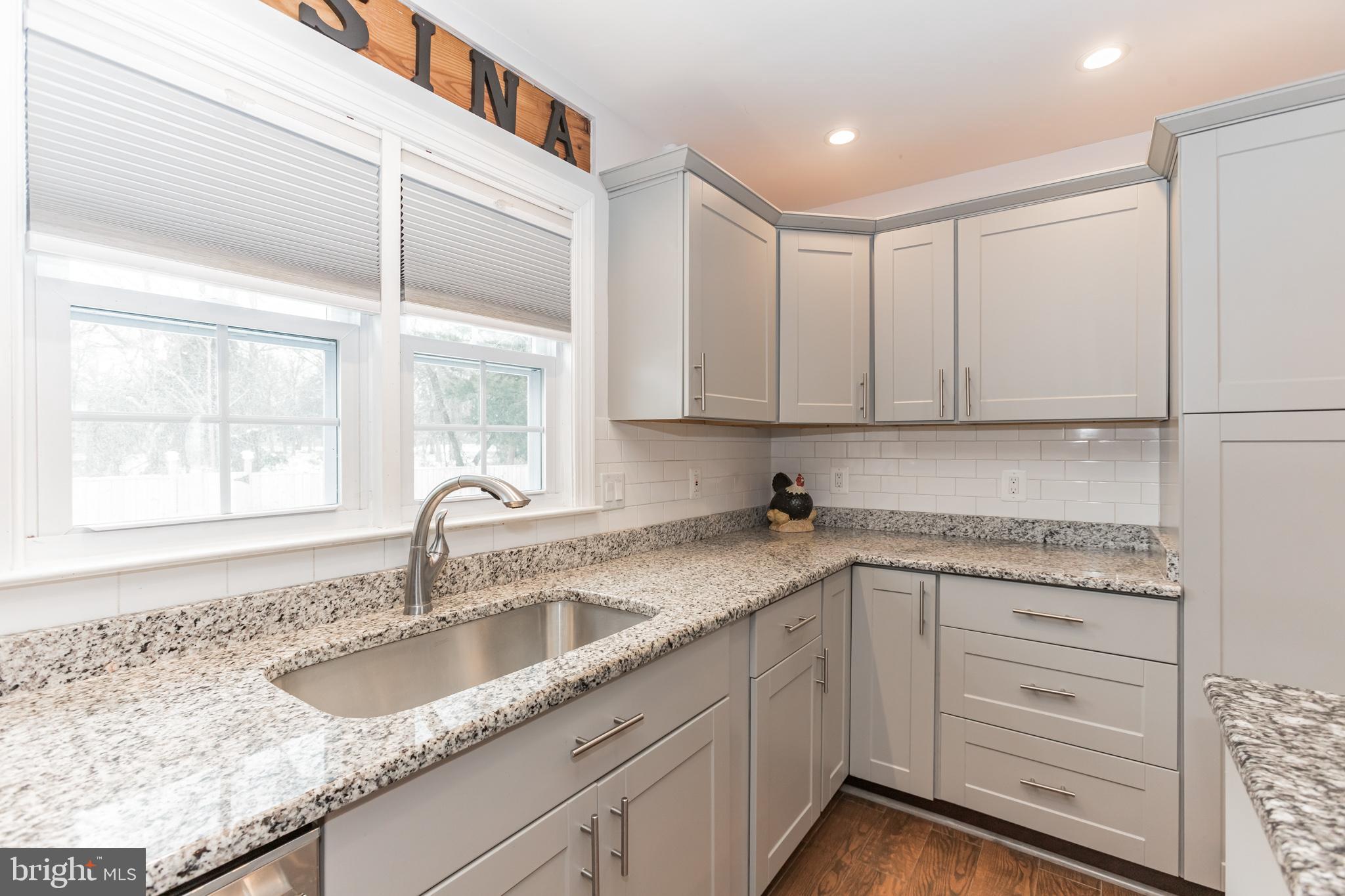 6205 Frontier Drive Springfield, VA 22150 - Photo 11 of 43 kitchen