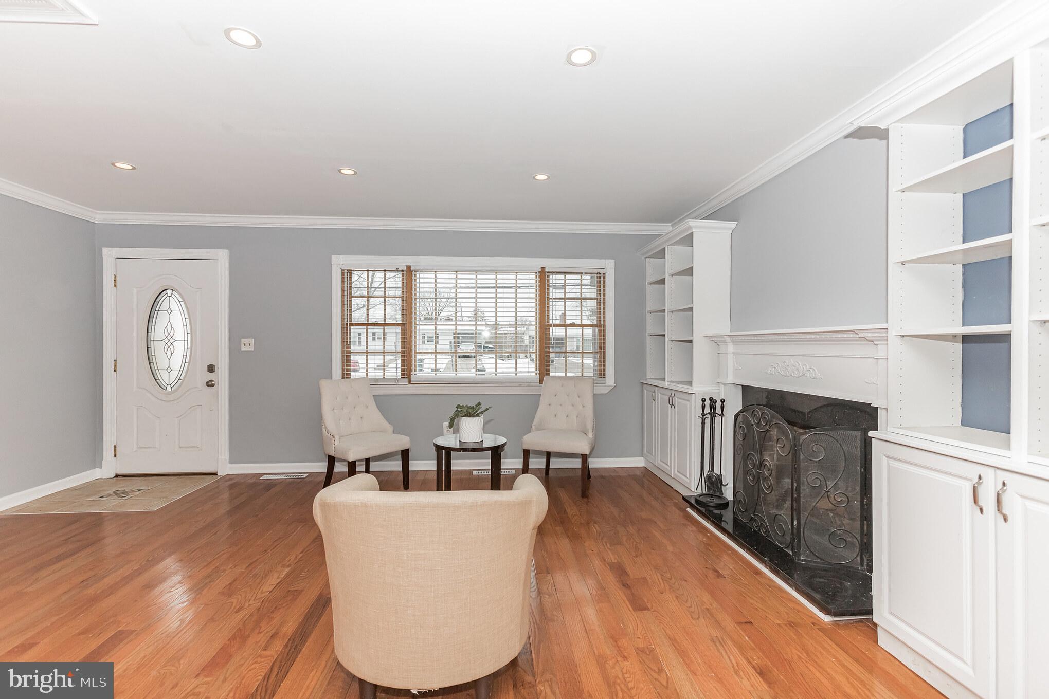6205 Frontier Drive Springfield, VA 22150 - Photo 7 of 43 Living Room - Fireplace
