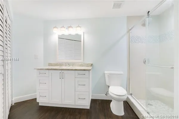 $549,900 | 100 Uno Lago Drive, Unit 205, Juno Beach, FL 33408