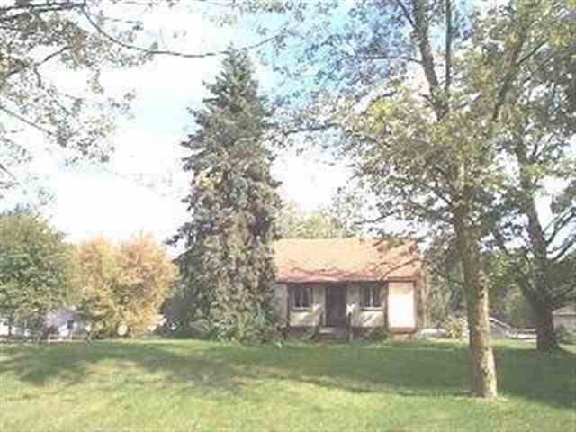 7724 Summerfield Road Lambertville, MI 48144 - Photo 2 of 8 462026-1.JPG