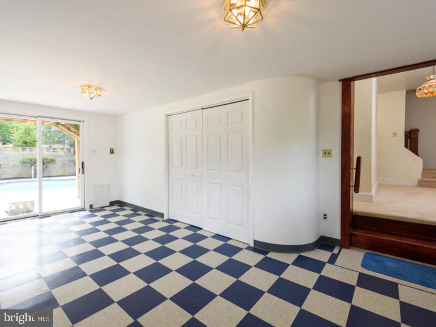99 Egypt Road Norristown, PA 19403 - Photo 21 of 25 Family Room