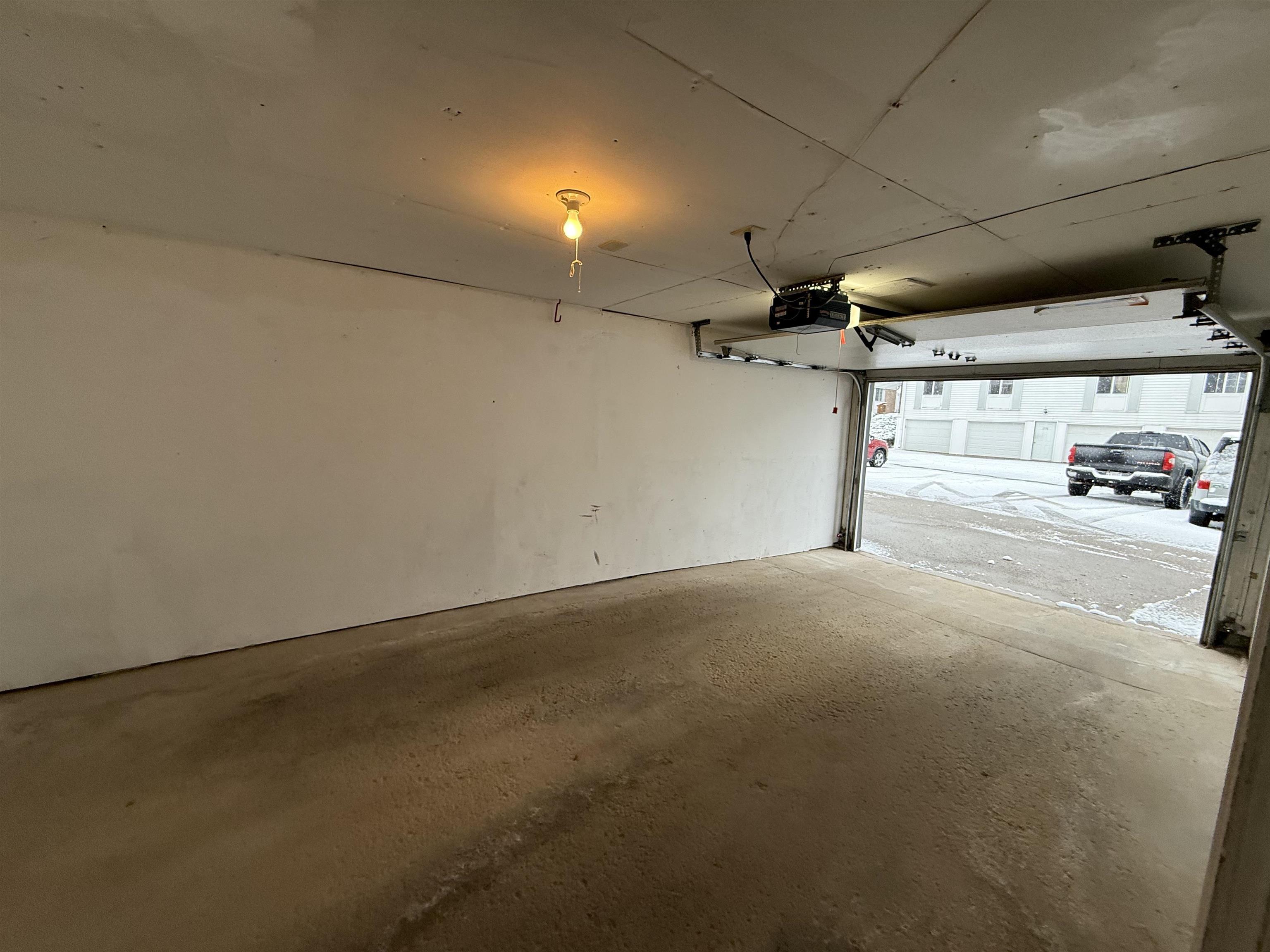 2142 Allen Boulevard, Unit 4 Middleton, WI 53562 - Photo 15 of 18