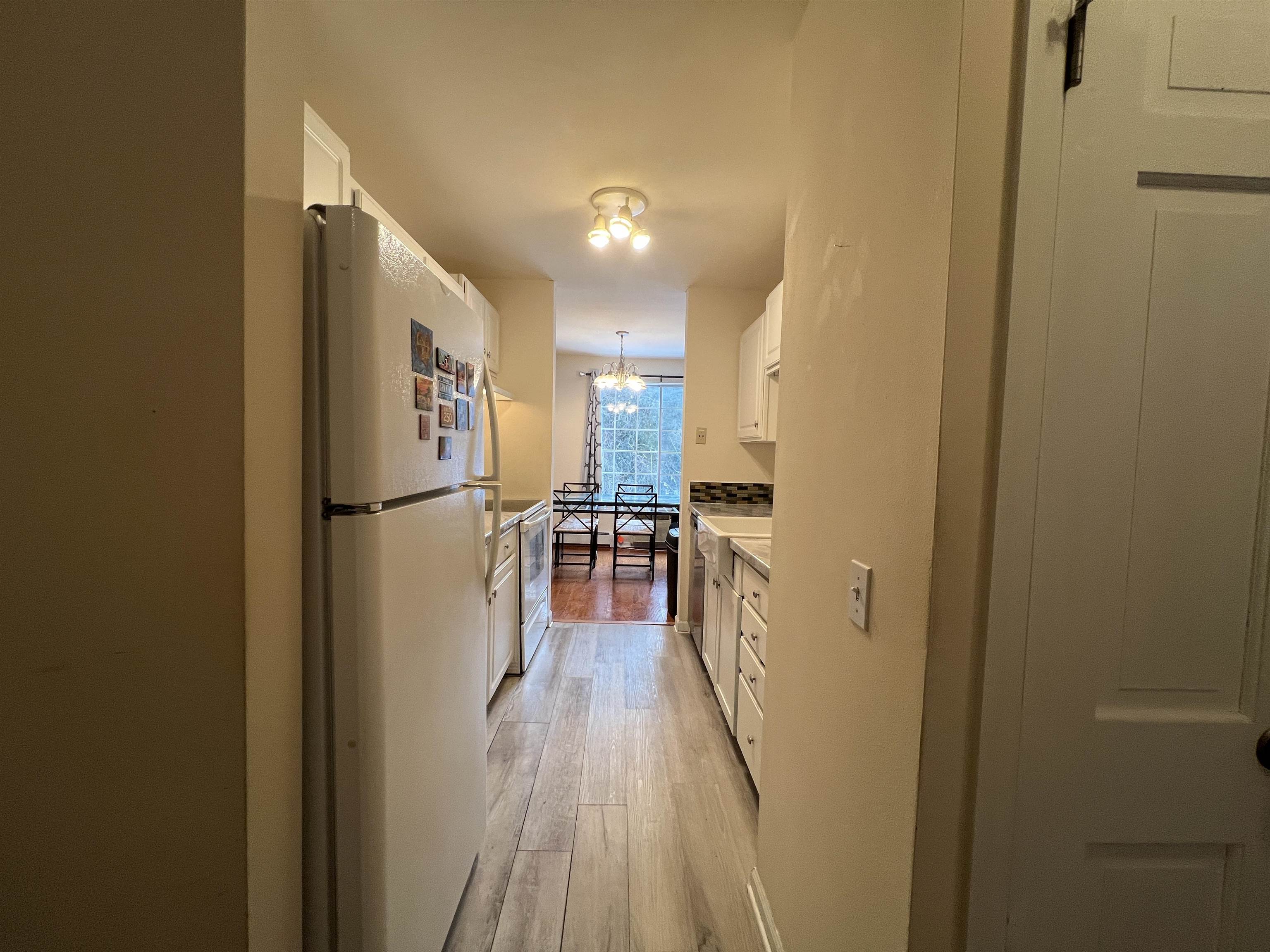 2142 Allen Boulevard, Unit 4 Middleton, WI 53562 - Photo 4 of 18