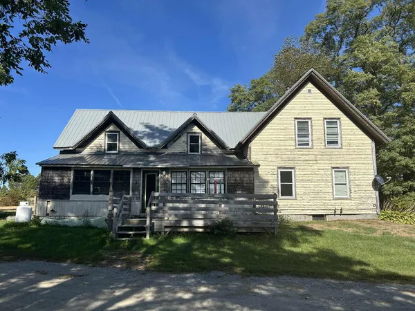 $149,500 | 1423 Main Street, Pittsfield, ME 04967