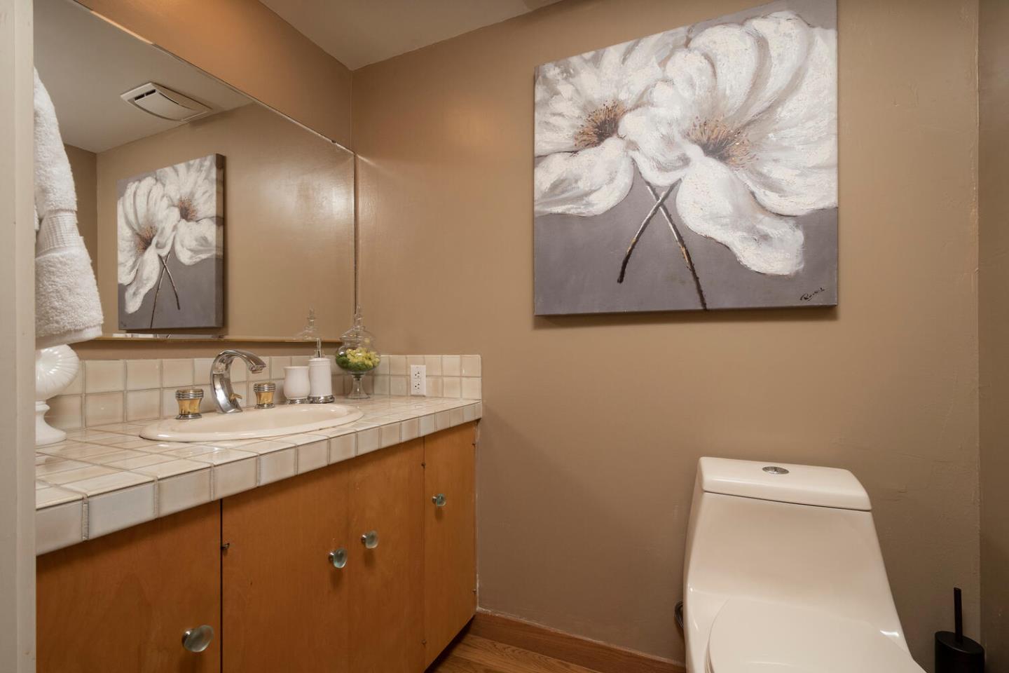 614 Terrace Road San Carlos, CA 94070 - Photo 11 of 25 Gallery Image 11