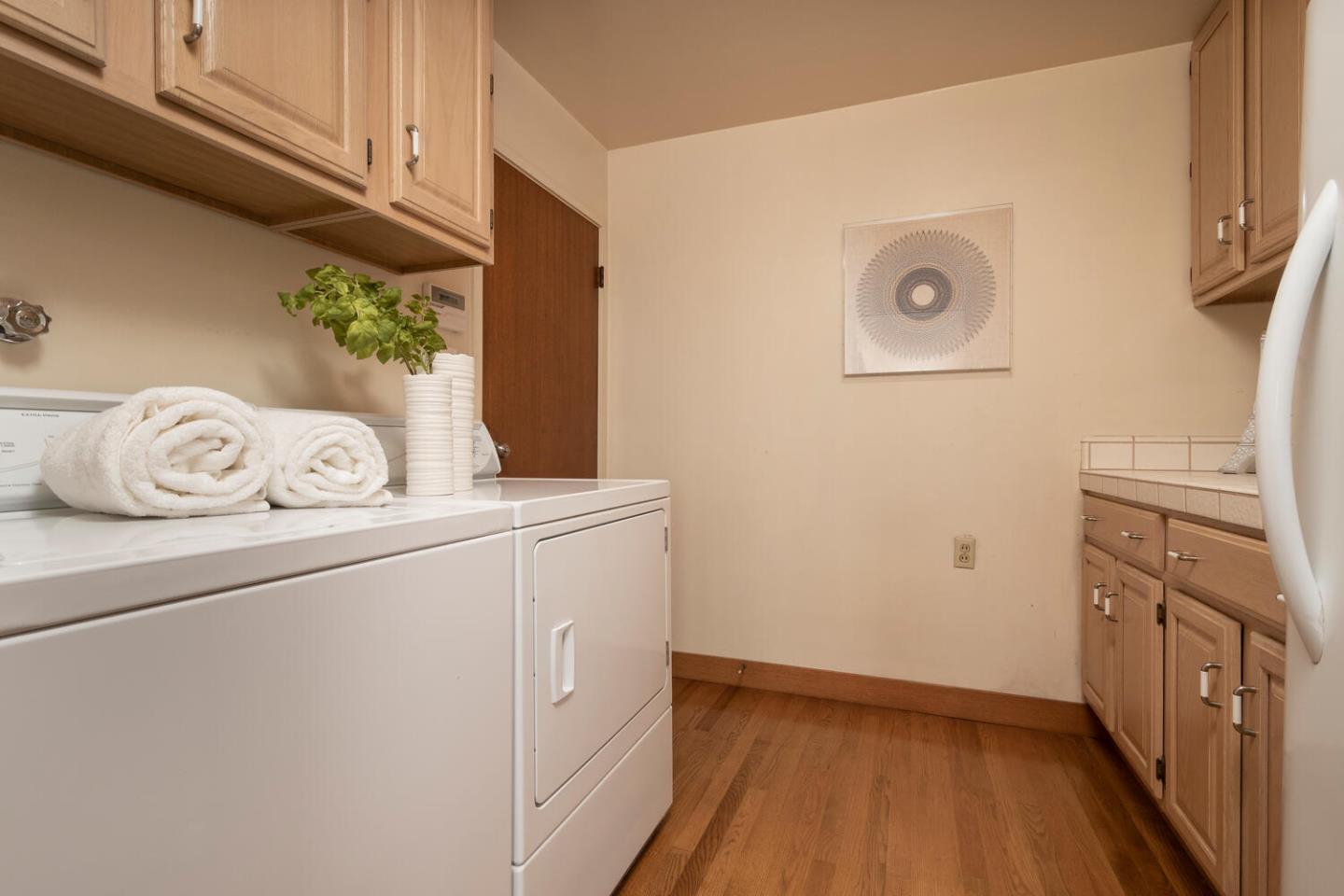 614 Terrace Road San Carlos, CA 94070 - Photo 12 of 25 Gallery Image 12