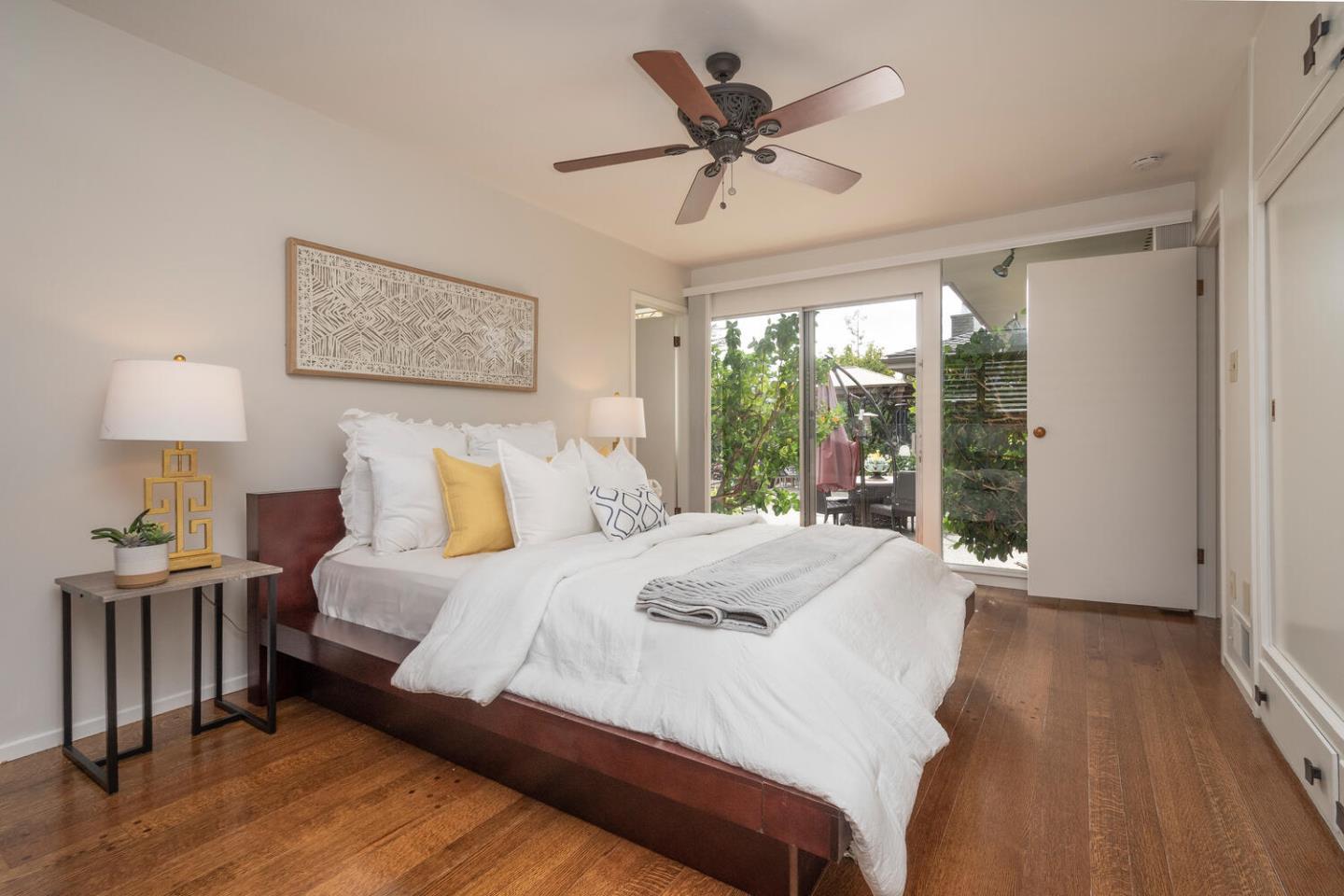 614 Terrace Road San Carlos, CA 94070 - Photo 17 of 25 Gallery Image 17