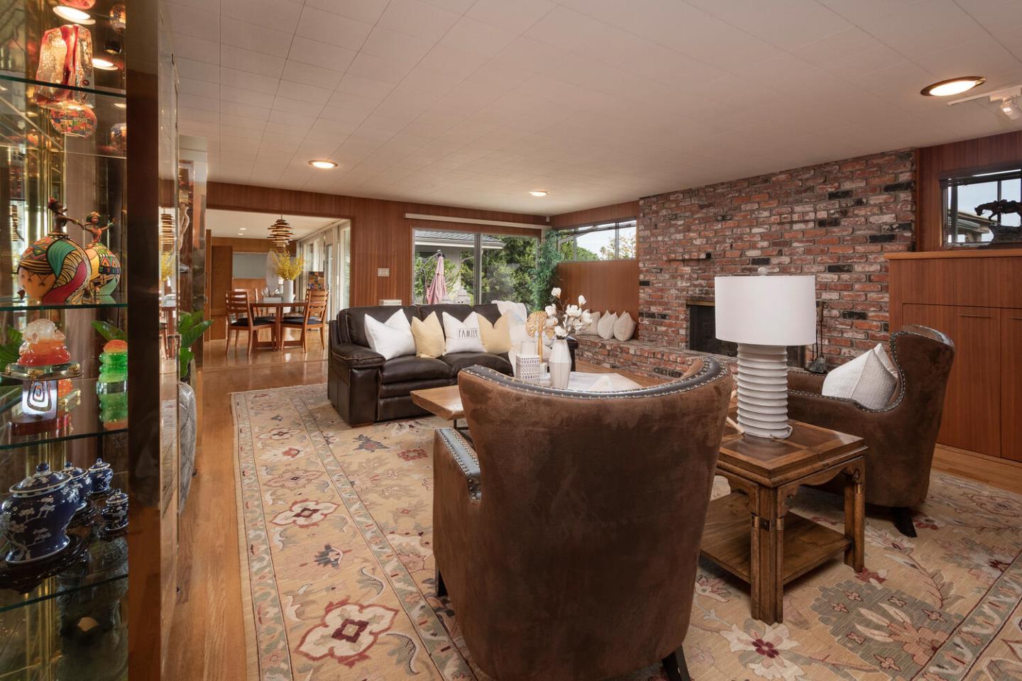 614 Terrace Road San Carlos, CA 94070 - Photo 10 of 25 Gallery Image 10