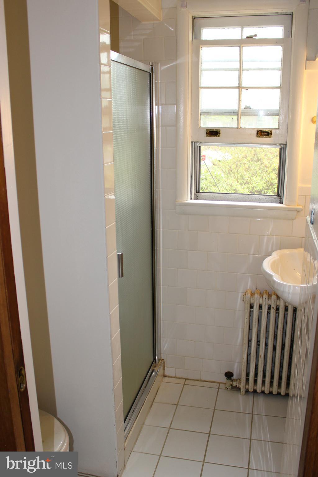 9715 Caney Place Silver Spring, MD 20910 - Photo 13 of 30 Bath