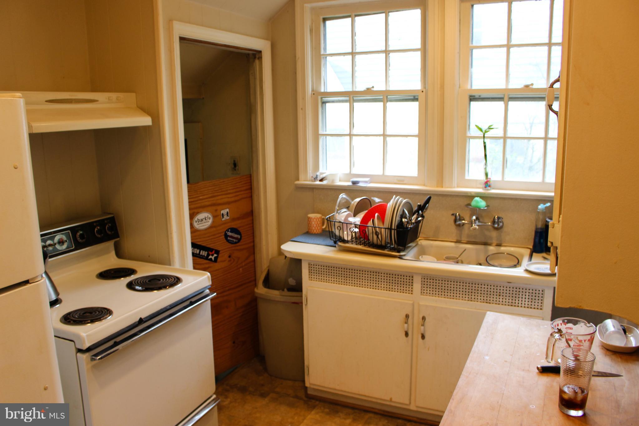 9715 Caney Place Silver Spring, MD 20910 - Photo 8 of 30 Kitchen