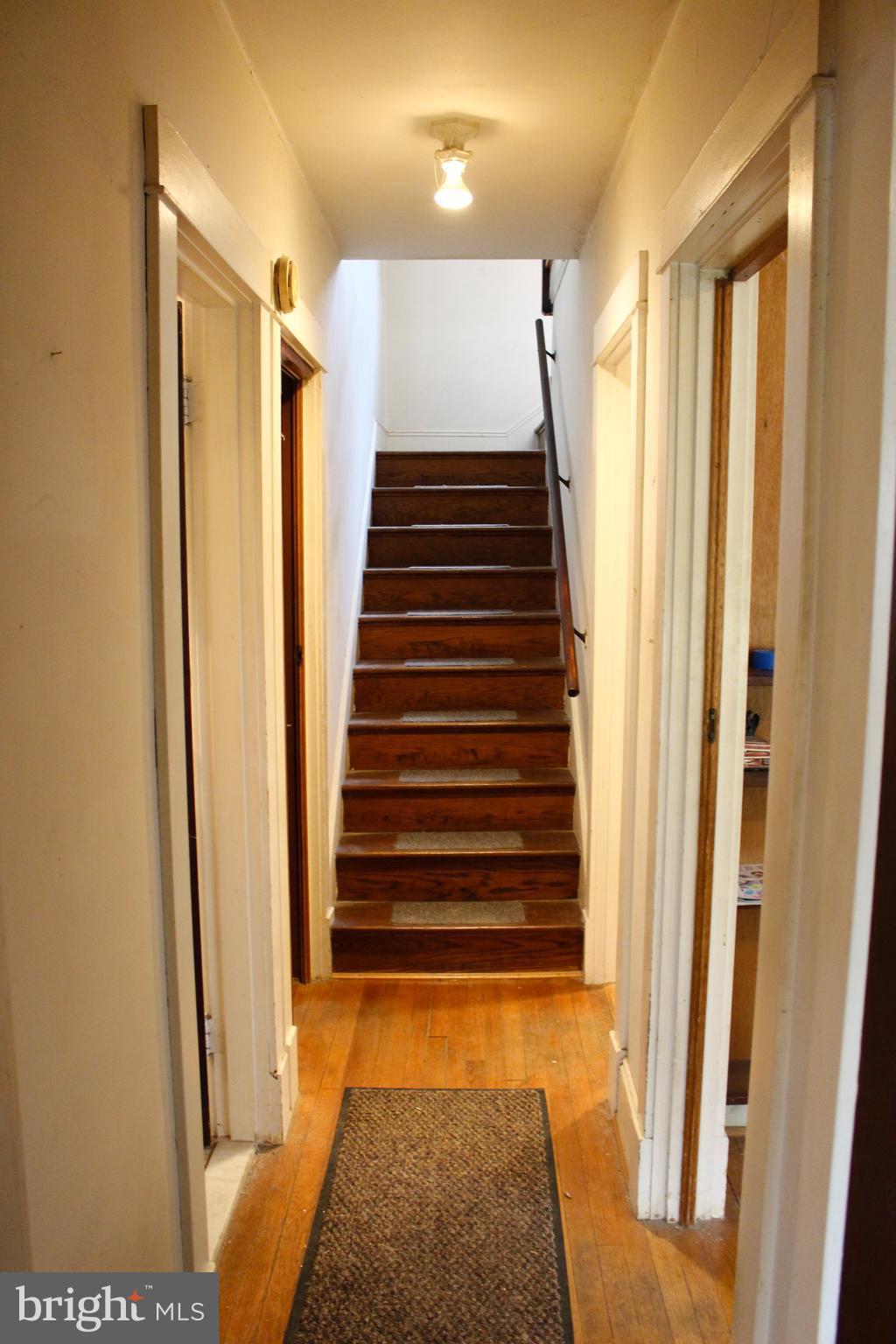 9715 Caney Place Silver Spring, MD 20910 - Photo 10 of 30 Interior (General)