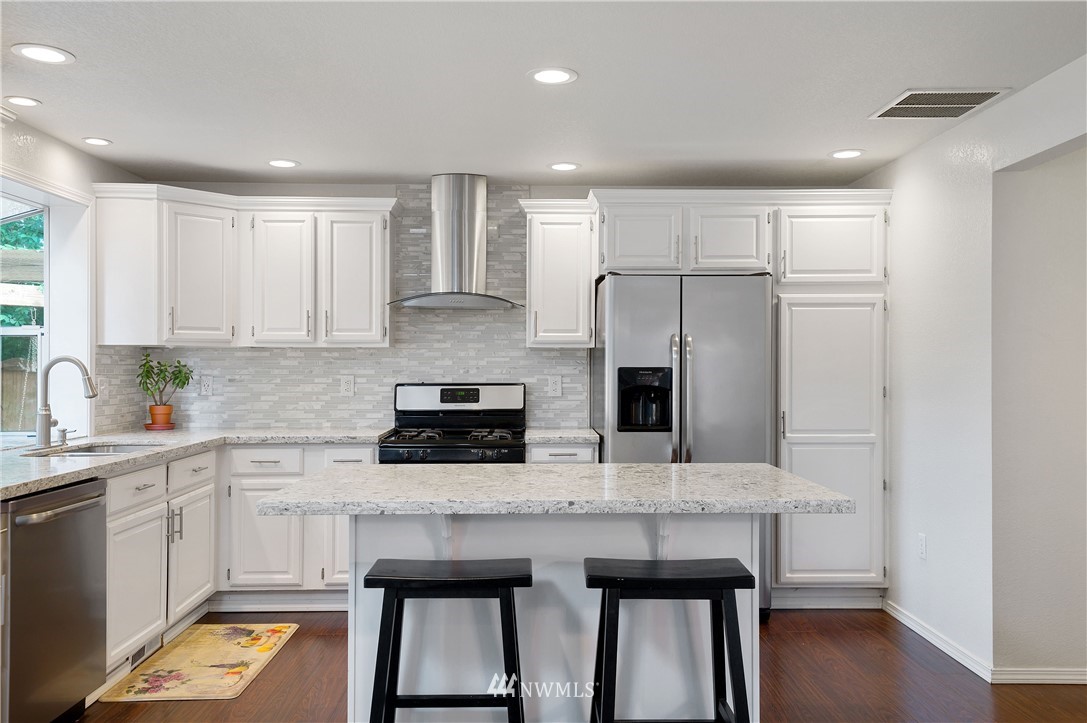 5925 Cherokee Loop Southeast Lacey, WA 98513 - Photo 12 of 31 Gallery Image 12