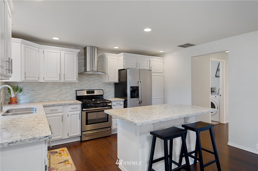 5925 Cherokee Loop Southeast Lacey, WA 98513 - Photo 14 of 31 Gallery Image 14
