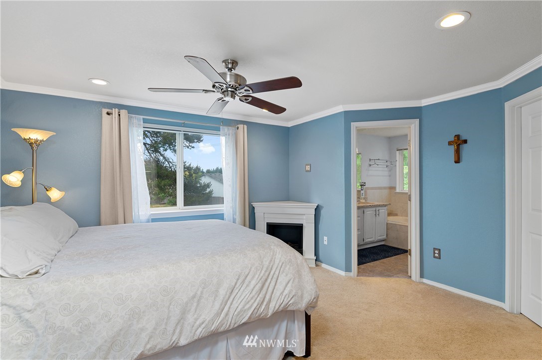 5925 Cherokee Loop Southeast Lacey, WA 98513 - Photo 22 of 31 Gallery Image 22