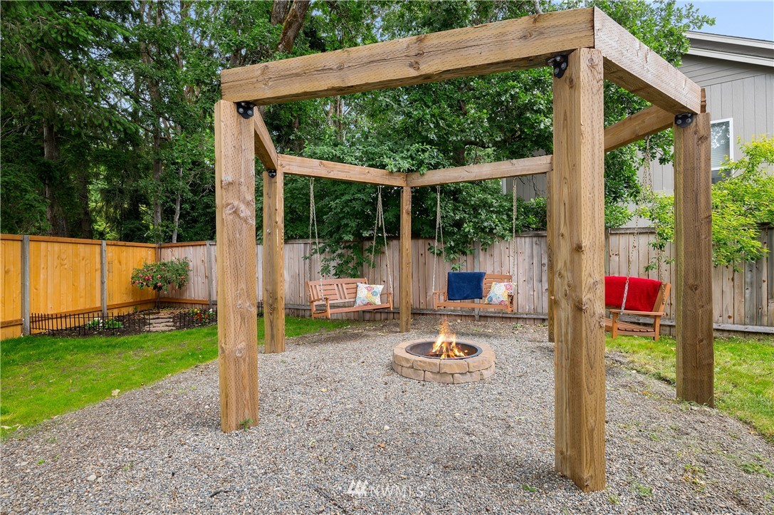 5925 Cherokee Loop Southeast Lacey, WA 98513 - Photo 28 of 31 Gallery Image 28