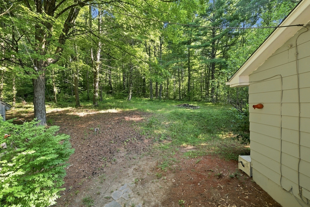 93 Leno Road Holland, MA 01521 - Photo 31 of 42 Gallery Image 31