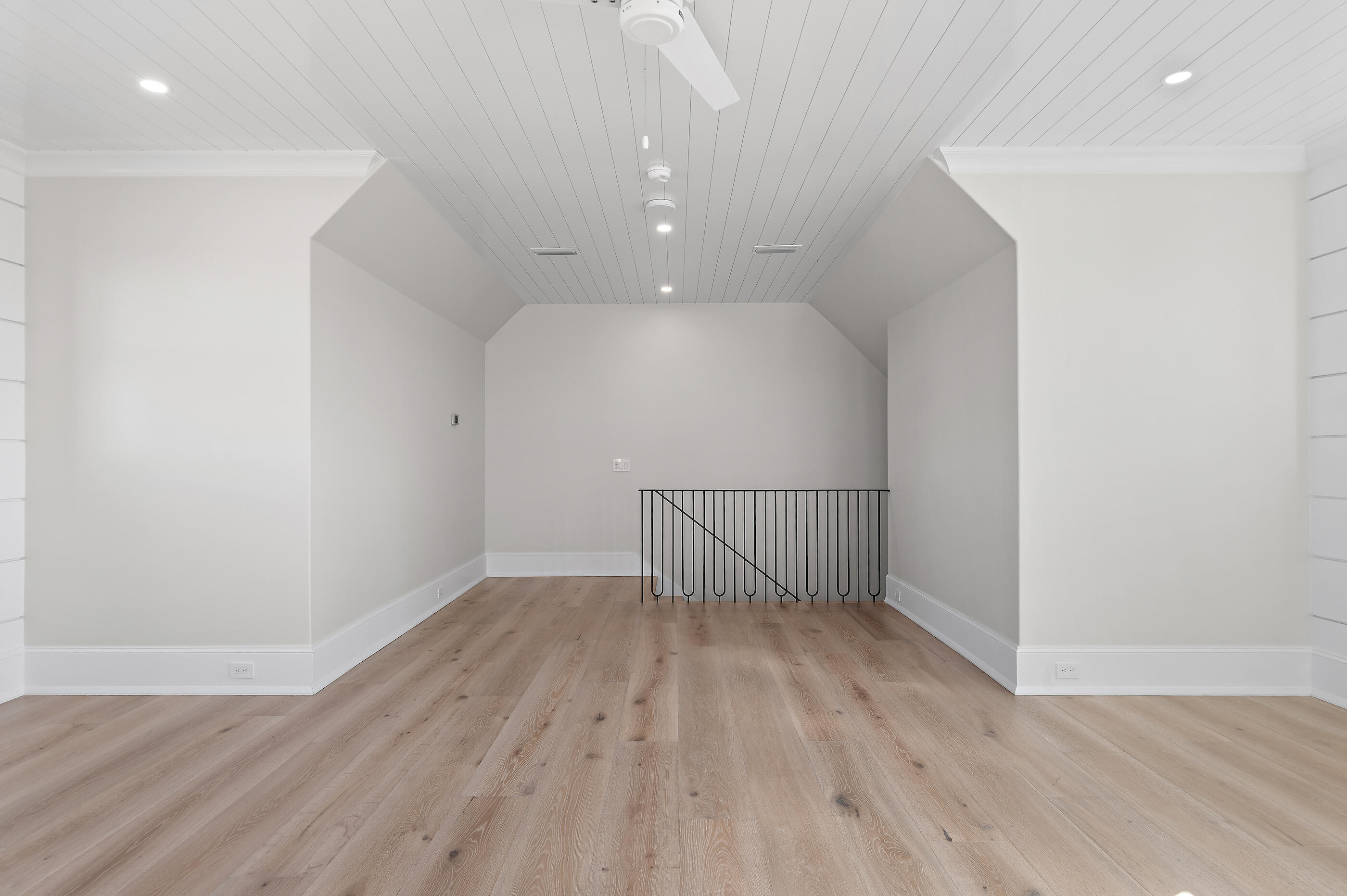 49 Sundew Pl Inlet Beach Inlet Beach, FL 32461 - Photo 92 of 108 an empty room with wooden floor and windows