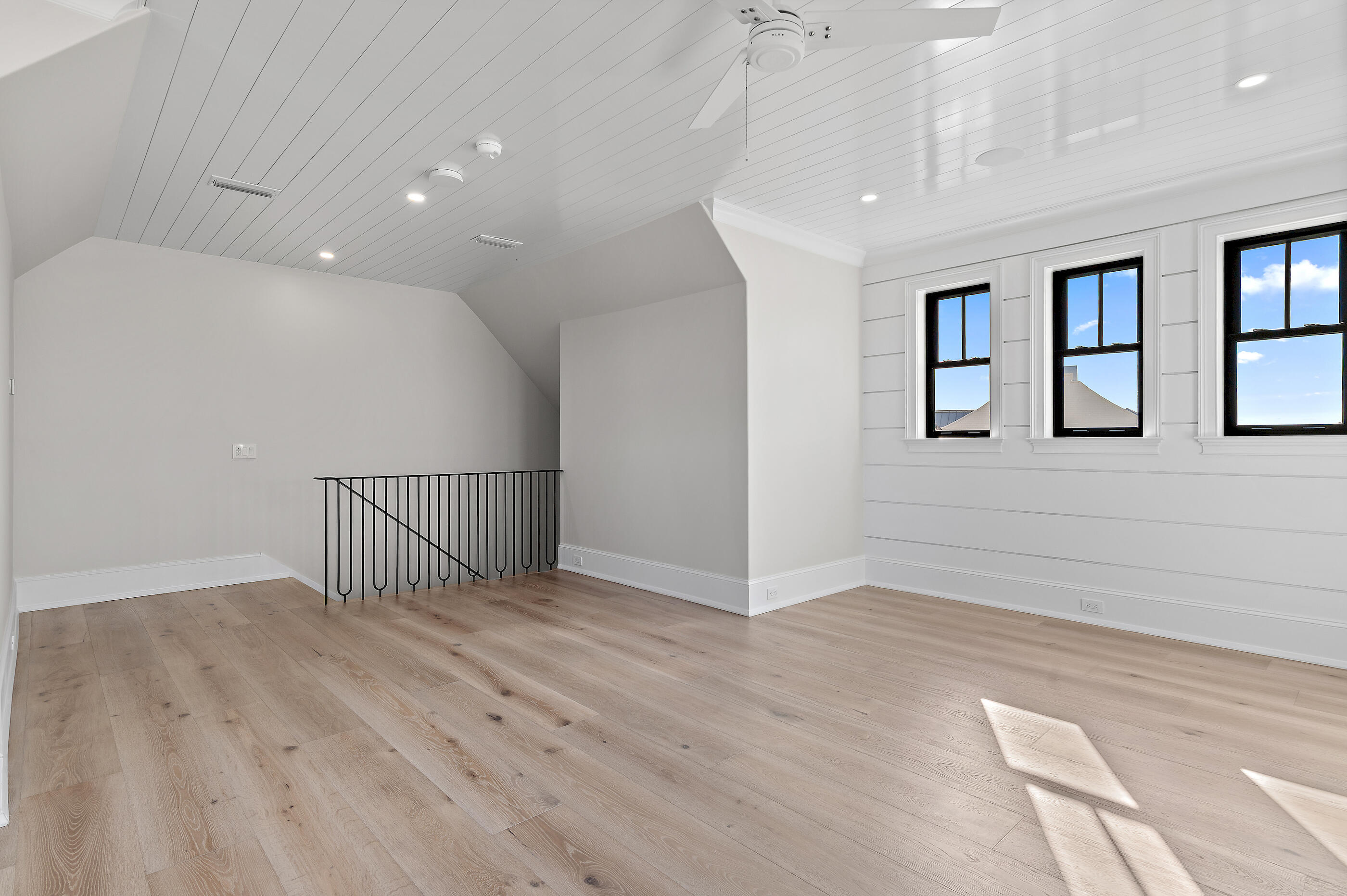 49 Sundew Pl Inlet Beach Inlet Beach, FL 32461 - Photo 93 of 108 en empty room with windows