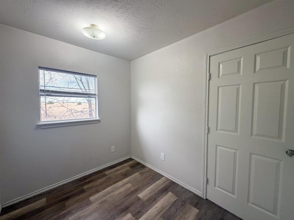 107 Berrys Chapel Road Milford, TX 76670 - Photo 14 of 40