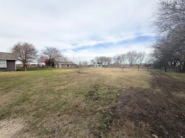 $1,795 | 107 Berrys Chapel Road, Milford, TX 76670