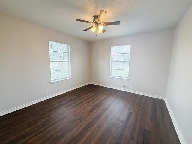 $1,795 | 107 Berrys Chapel Road, Milford, TX 76670