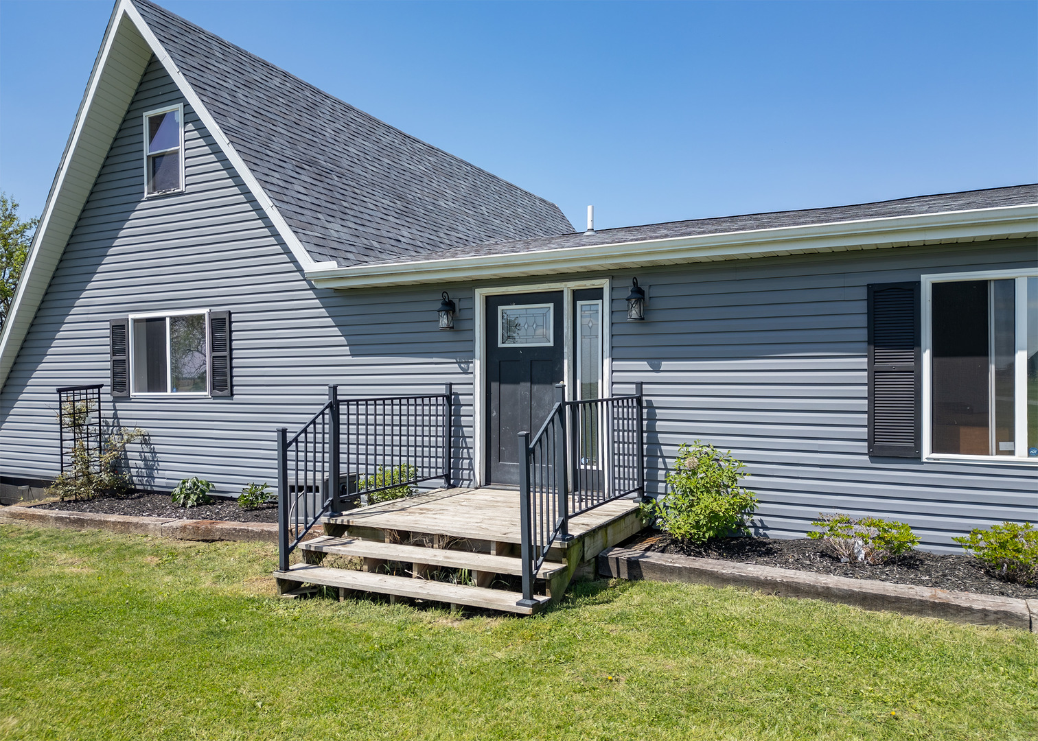 1042 290th Street Viola, IL 61486 - Photo 3 of 43